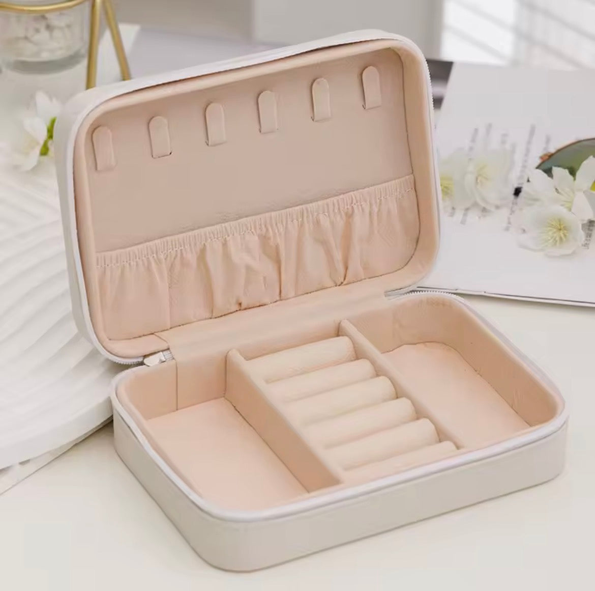 Large White Travel Jewelry Box/Case Lightweight